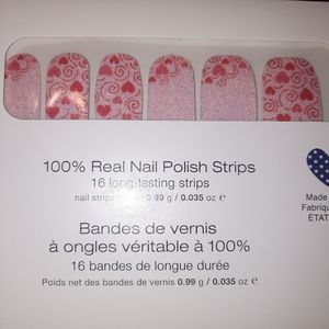 Queen of hearts Color Street Nail Strips